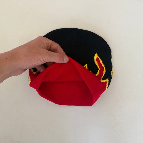 grunge gothic punk flame black and red beanie - Picture 4 of 6